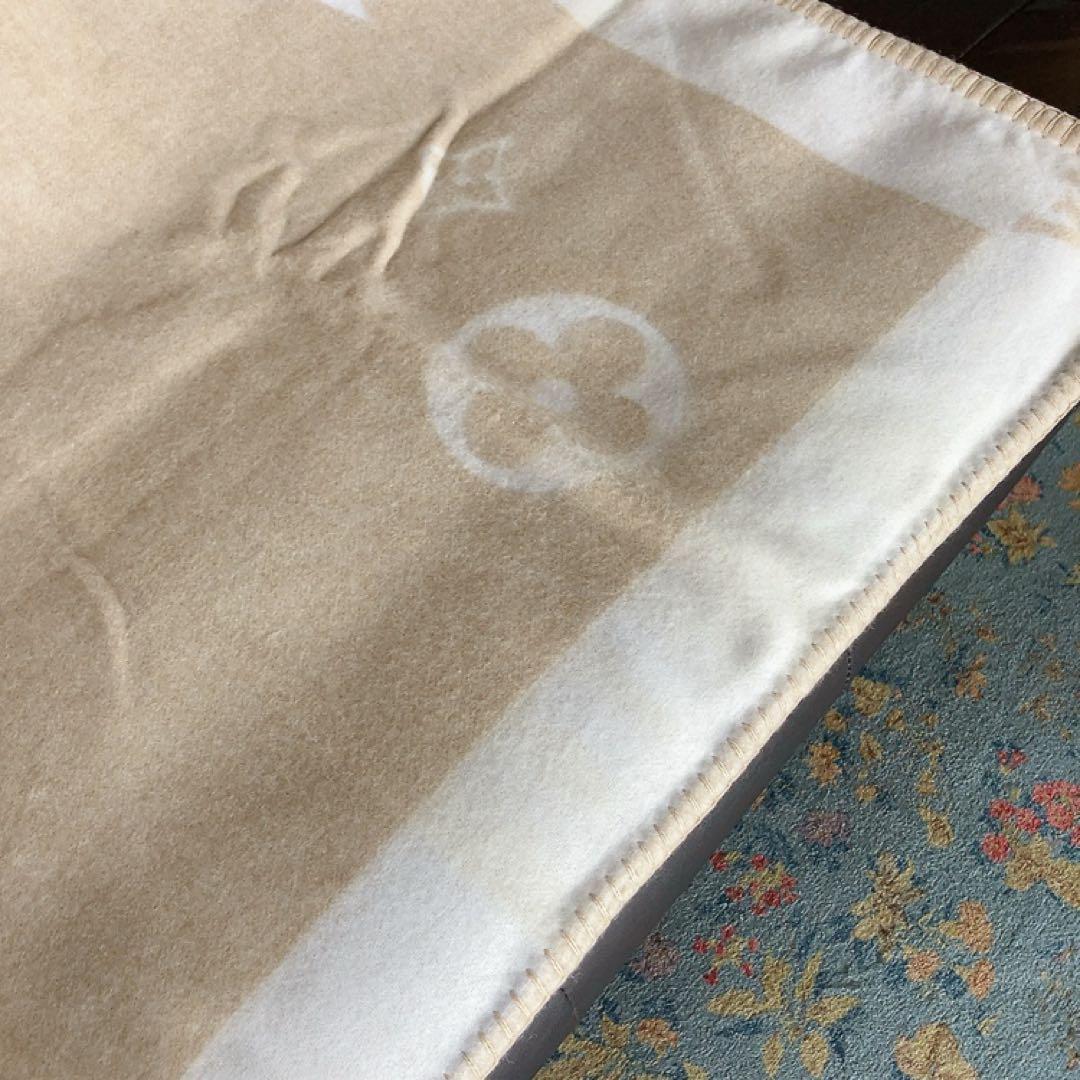 衛*也様 日焼け跡あり○ルイヴィトン ブランケット ベイビープレッド