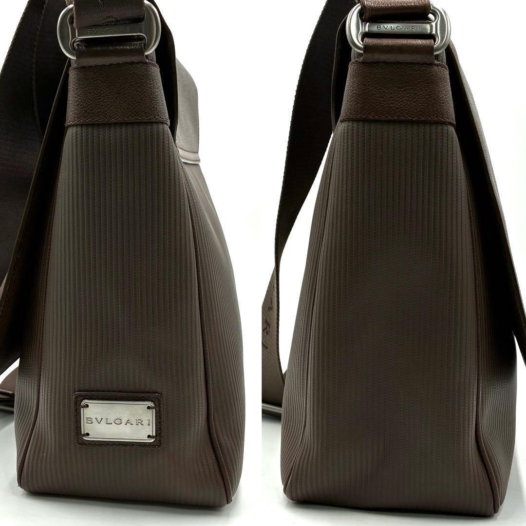 極美品 ブルガリ ミレリゲ ロゴプレート ショルダーバッグ A4収納可能