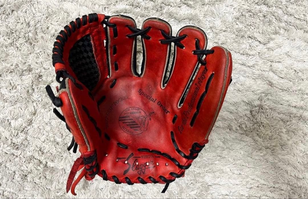 バ*チ様 Slugger 特別オーダー 軟式グローブ 赤黒 - グローブ最高 の