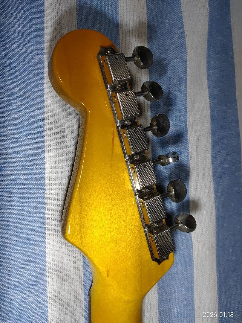 Laid BackブランドのストラトタイプギターST400 3TSまずまずキレイ