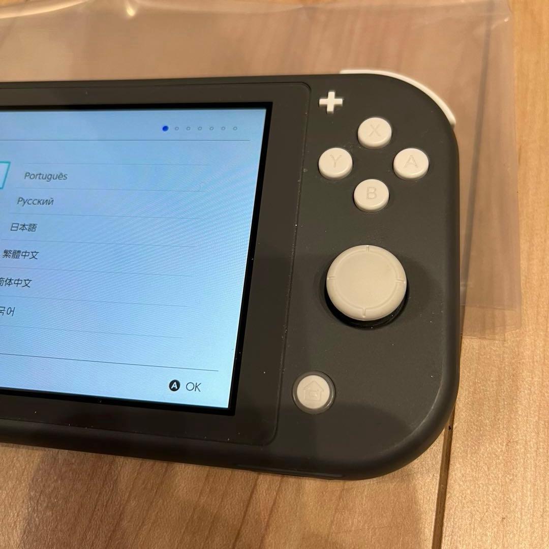 《匿名発送》Nintendo Switch light本体 ピカチュウカバー付