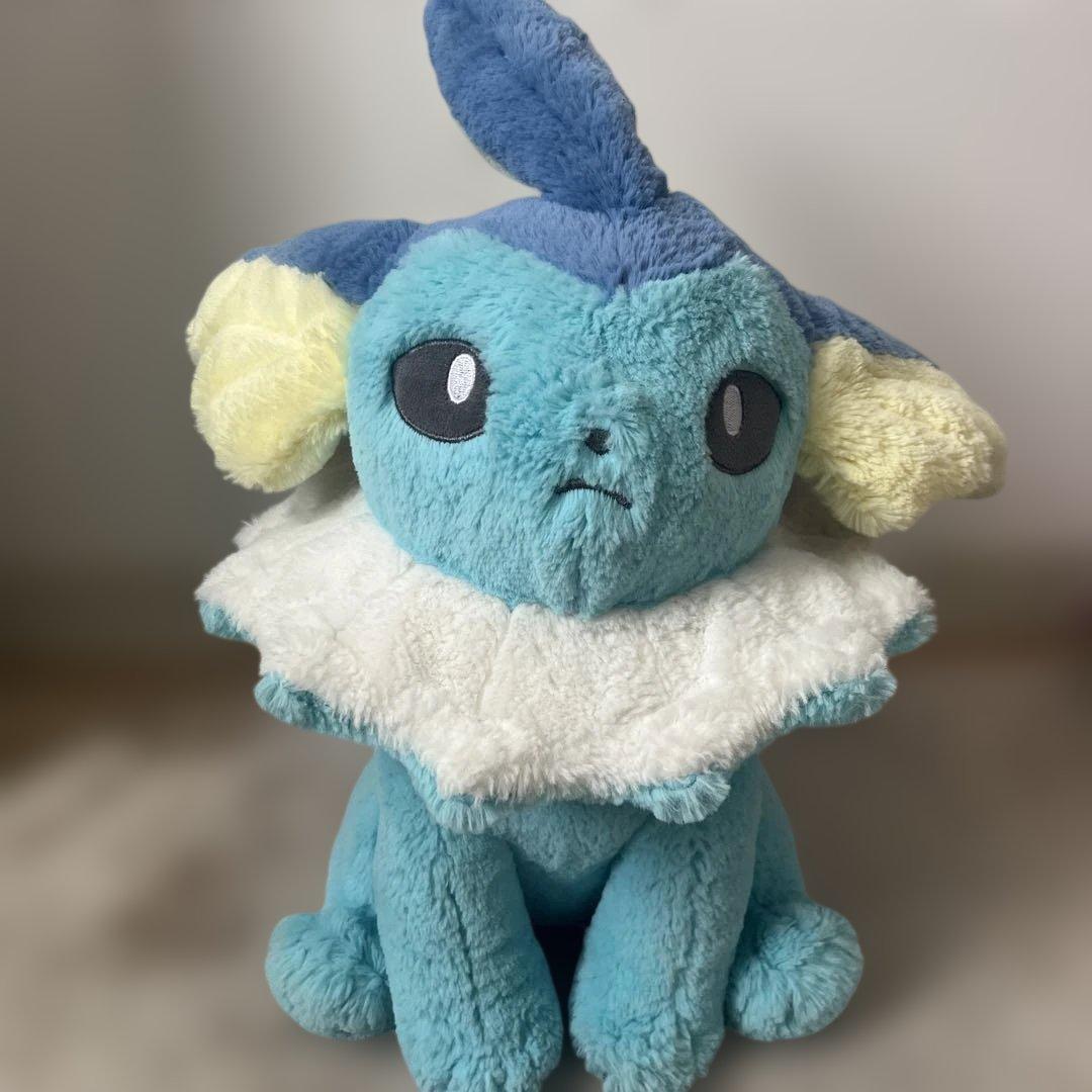 ポケモンセンター ふわふわ抱きぬいぐるみ シャワーズ - メルカリ