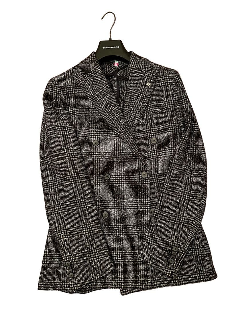 【美品】 TAGLIATORE 秋冬用ジャケット TAGLIATORE（タリアトーレ）秋冬専用のジャケット 今年はどうします