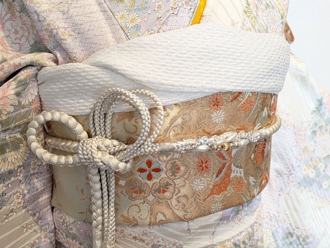 振袖フルセット 身丈161裄62 金彩 白系 逸品 成人式 - メルカリ