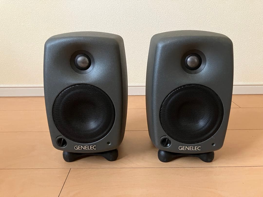 【極美品】【希少】GENELEC 8020C モニタースピーカー 2個セット 8020C｜GENELEC モニタースピーカー 8020C ダークグレー (1本) 8020CPM