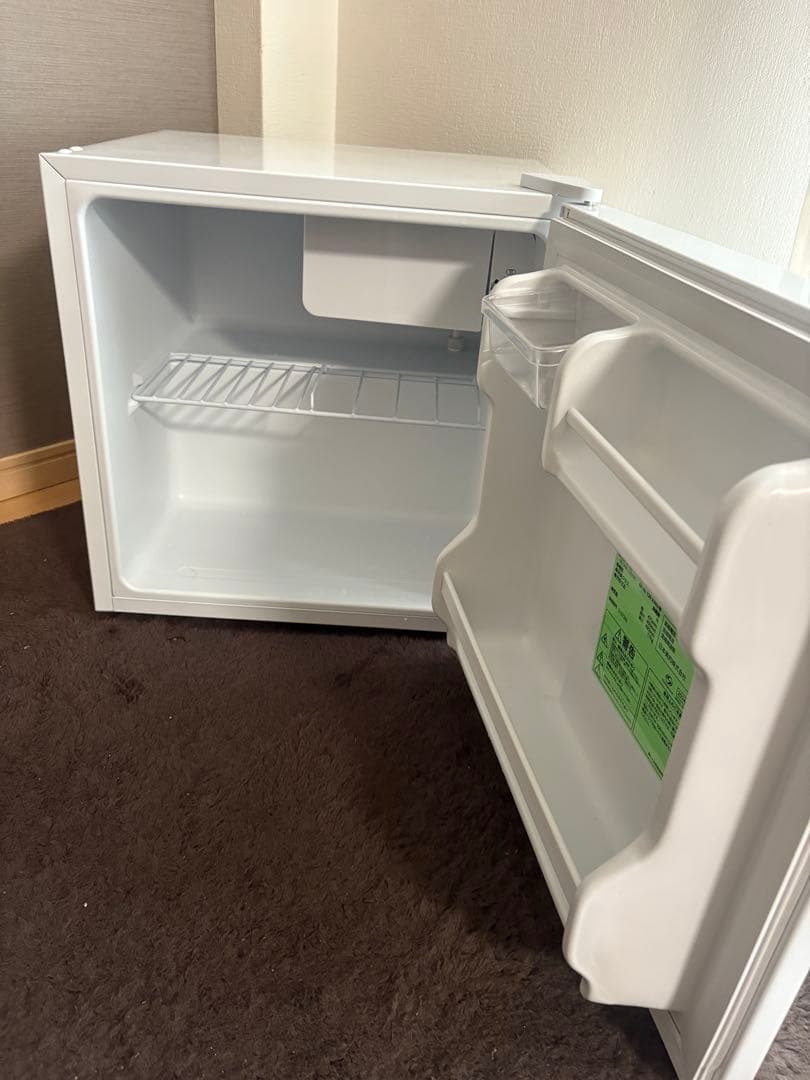 comfee1ドア冷蔵庫 2024年製 45L RCD45WH/E - メルカリ