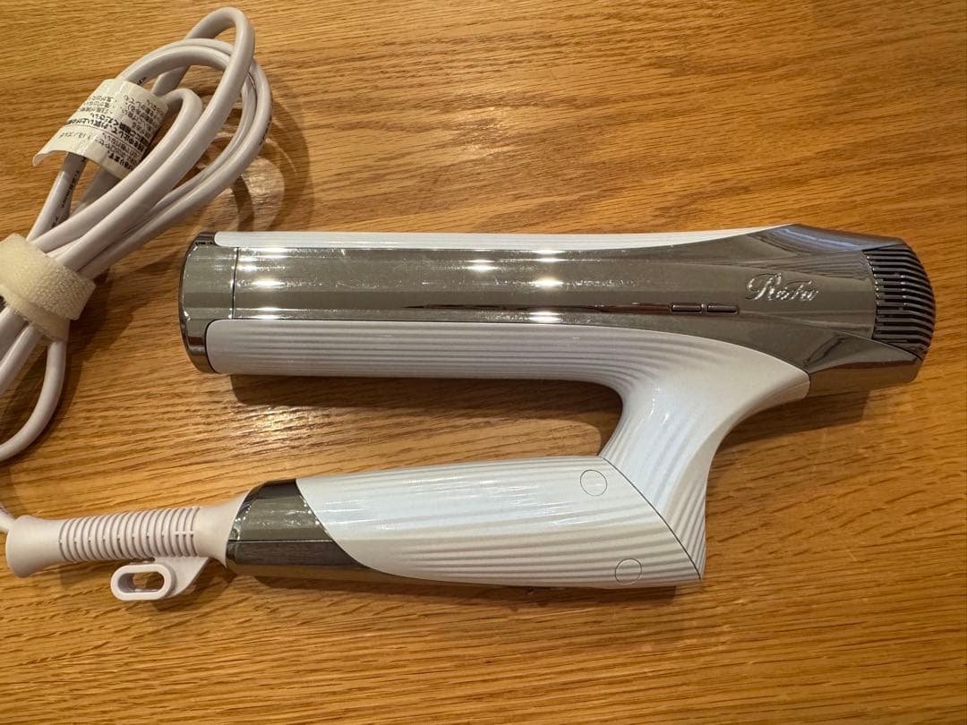 ジャンク品】リファドライヤー RE-AX-02A - メルカリ