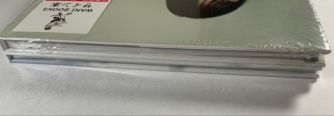 東雲うみ ファースト写真集 『 うみのなか 』　新品未開封　サイン入り