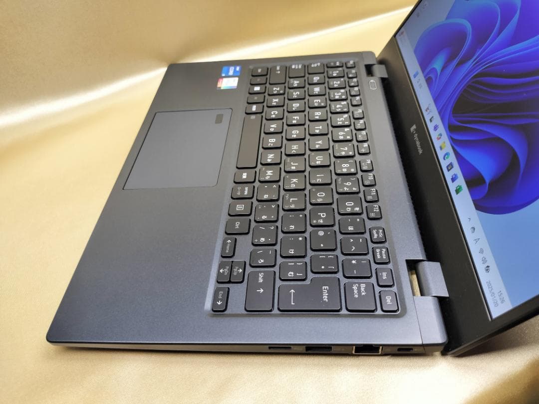 東芝 Dynabook G83/KW 高性能 2023年モデル(K-176)