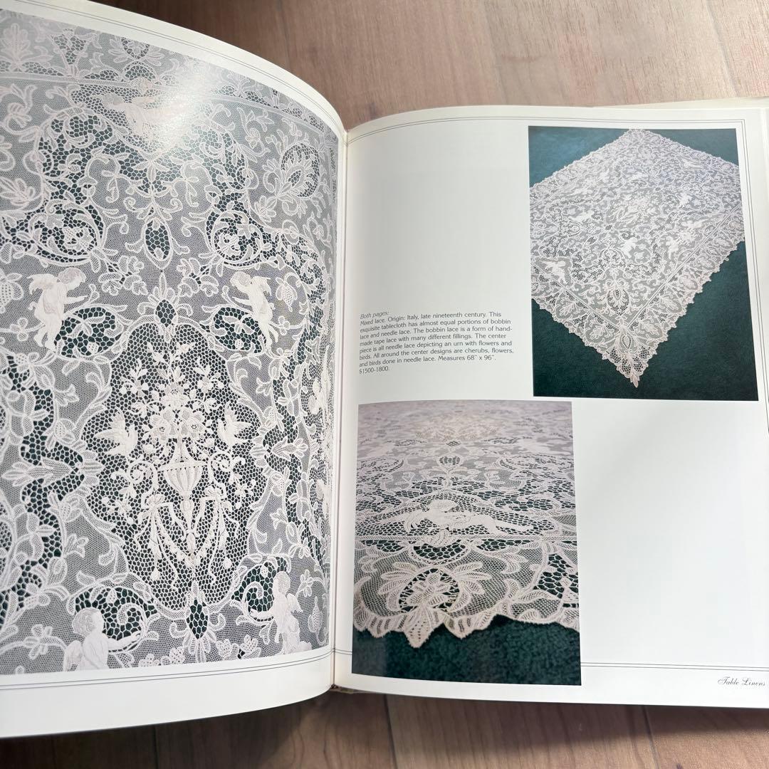 洋書】Graced by Lace: アンティークリネンとレースのガイド - メルカリ