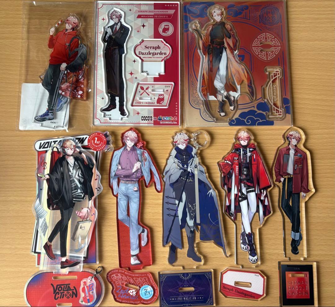 セラフ・ダズルガーデン アクスタ まとめ売り - メルカリ