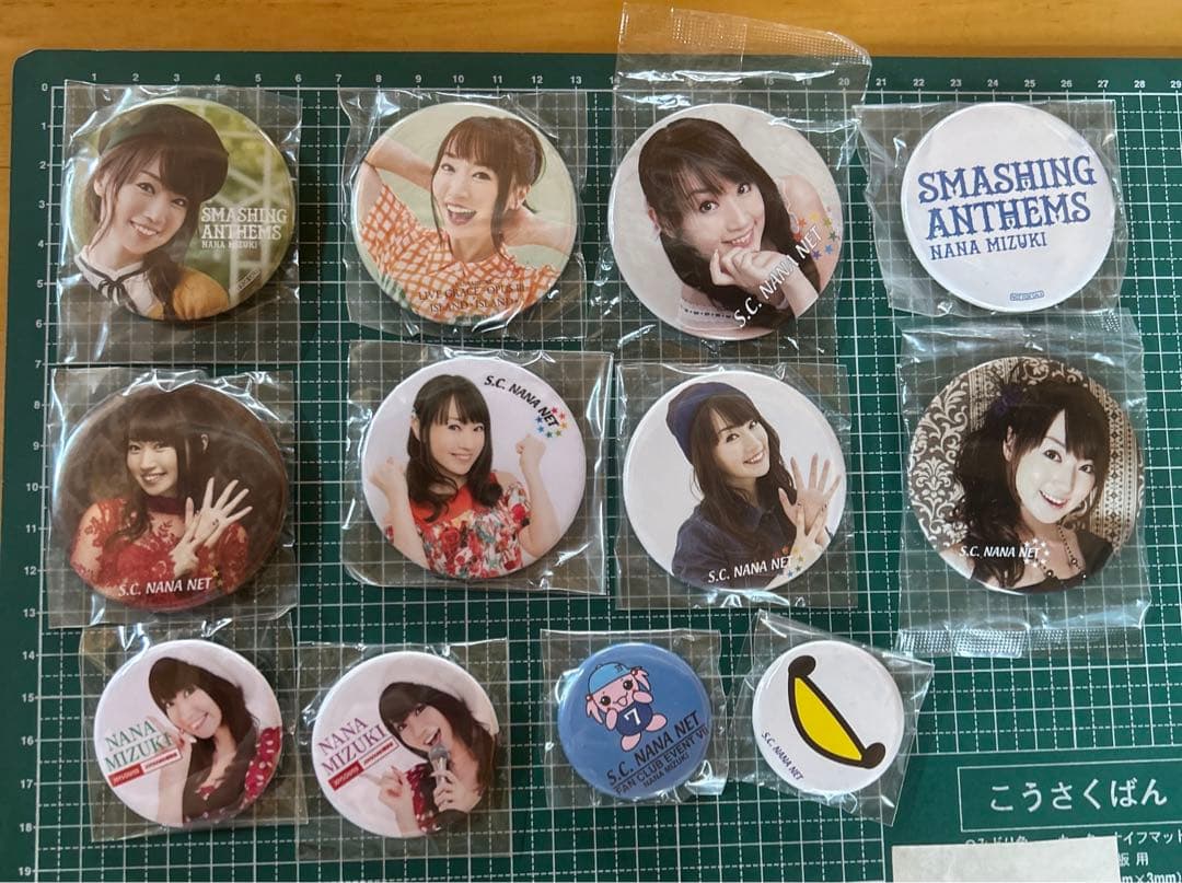 水樹奈々 缶バッジ まとめ売り - メルカリ