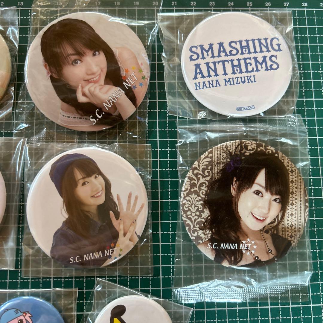 水樹奈々 缶バッジ まとめ売り - メルカリ