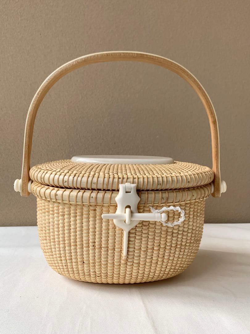 ナンタケットバスケット 7インチ オーバルパース - メルカリ