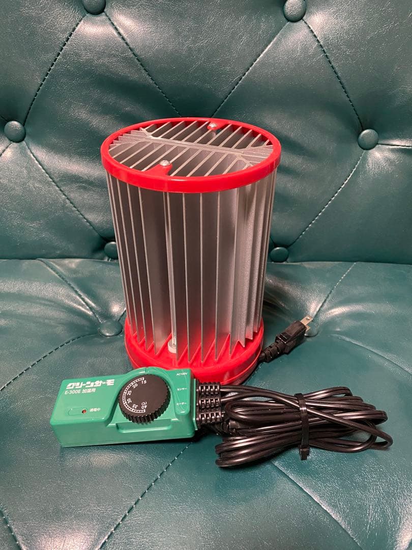 昭和精機 パネルヒーター[Eサーモ付]NS 250 100V 250W 昭和精機工業 パネルヒーター SPE-250 Eサーモ付き (SPZ-250後継) mitu