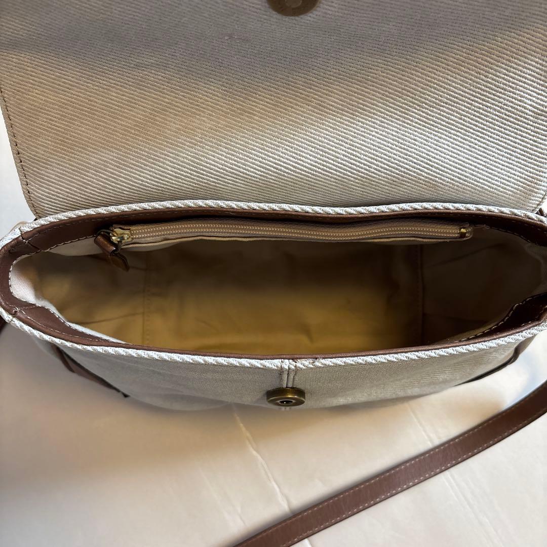 バーバリーブルーレーベル キャンバス×レザーショルダーバック 斜め