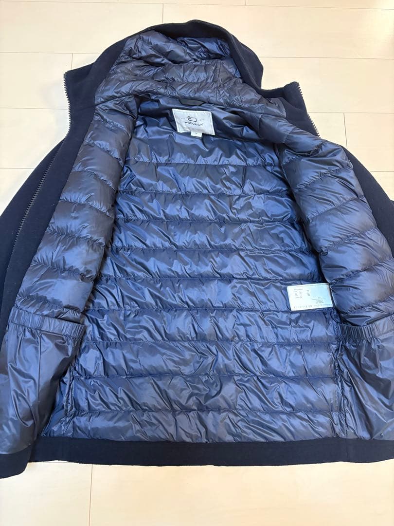 woolrich なかわたダウン90% メンズ M クロとネイビーの間