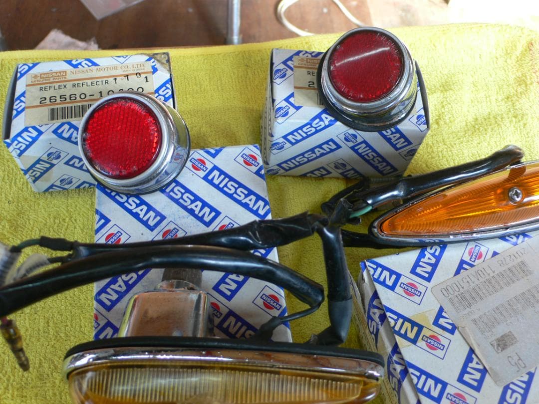 フェアレディ―SR311 ウィンカー・リフレクターセット （中古品