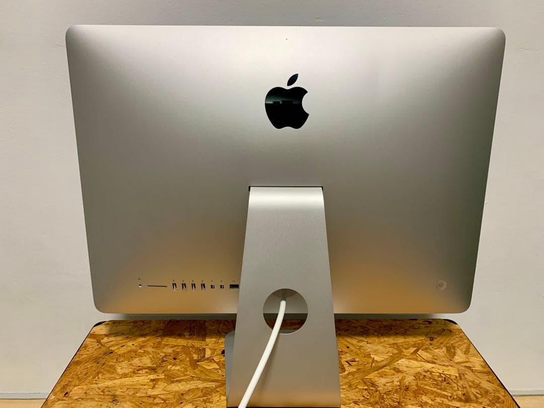 iMac (21.5-inch, Late 2013)箱付き！