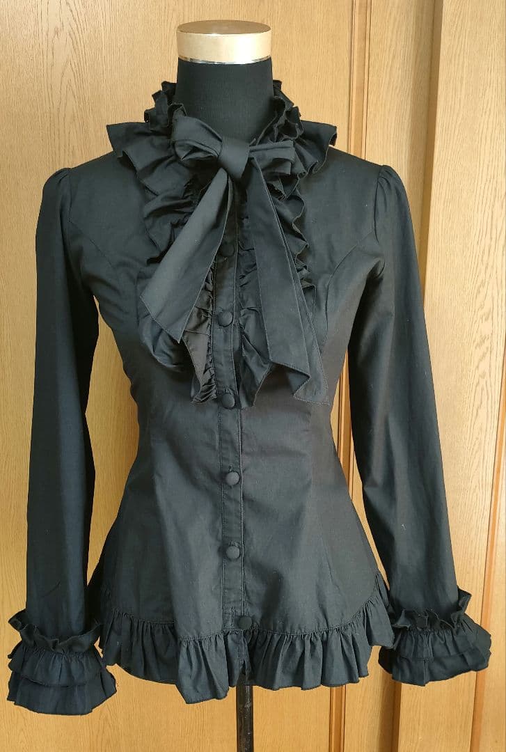 morphose フリル黒長袖ブラウス 30％OFF【6290円→4403円】□ダブルフリルカラーブラウス フリル襟