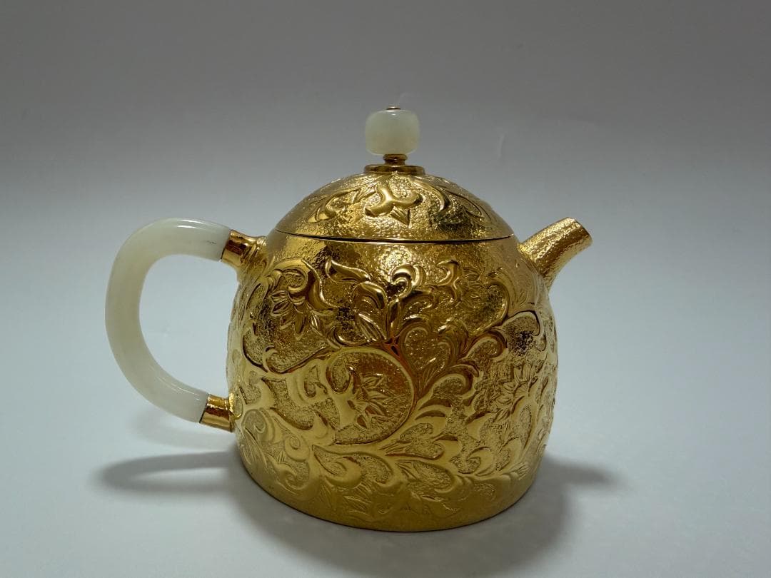 純銀製 金メッキ 花蔦文 玉石取っ手 急須 銀瓶 煎茶道具