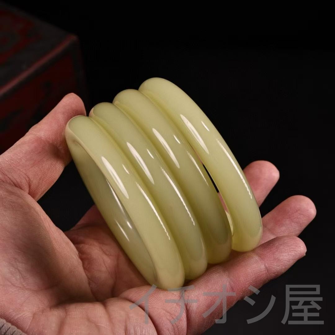 中国古美術 珍品旧蔵 清代宮廷御藏 罕見青白玉手鐲 老