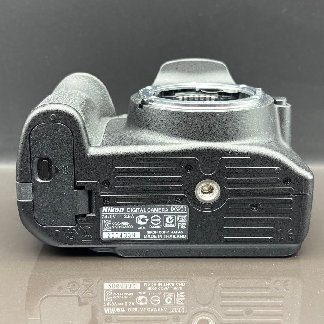 ショット数2427 Nikon D3200 ダブルズームキット デジタル一眼レフ