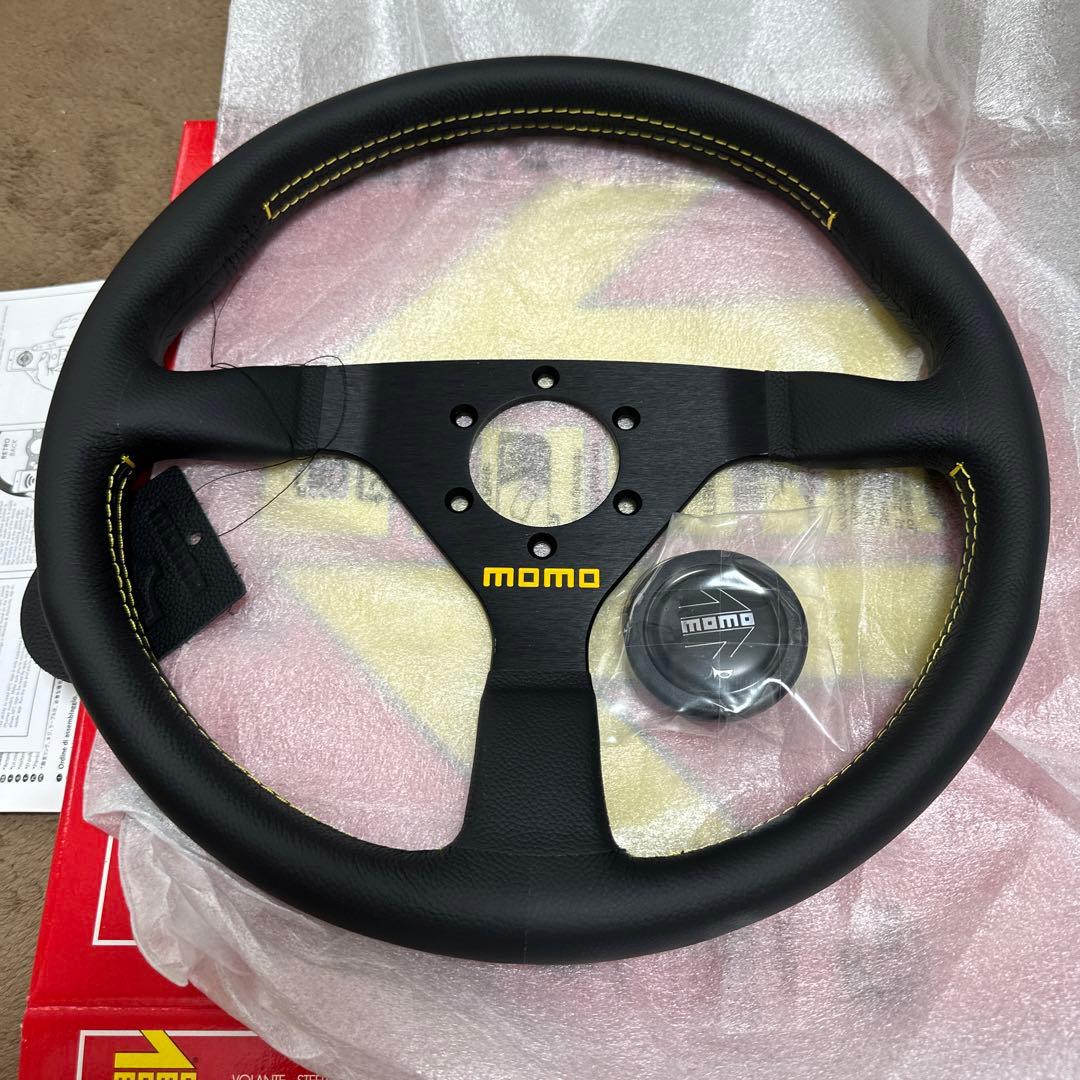 決算処分正規品 momo V-1 ヴェローチェ350mm ブラック新品未使用