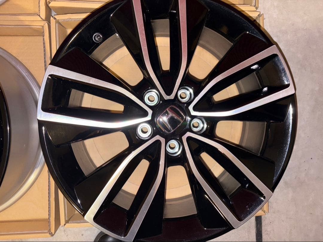 【未使用】ヴェゼル e:HEV 純正18×7.5J +55 5H ホイール4本