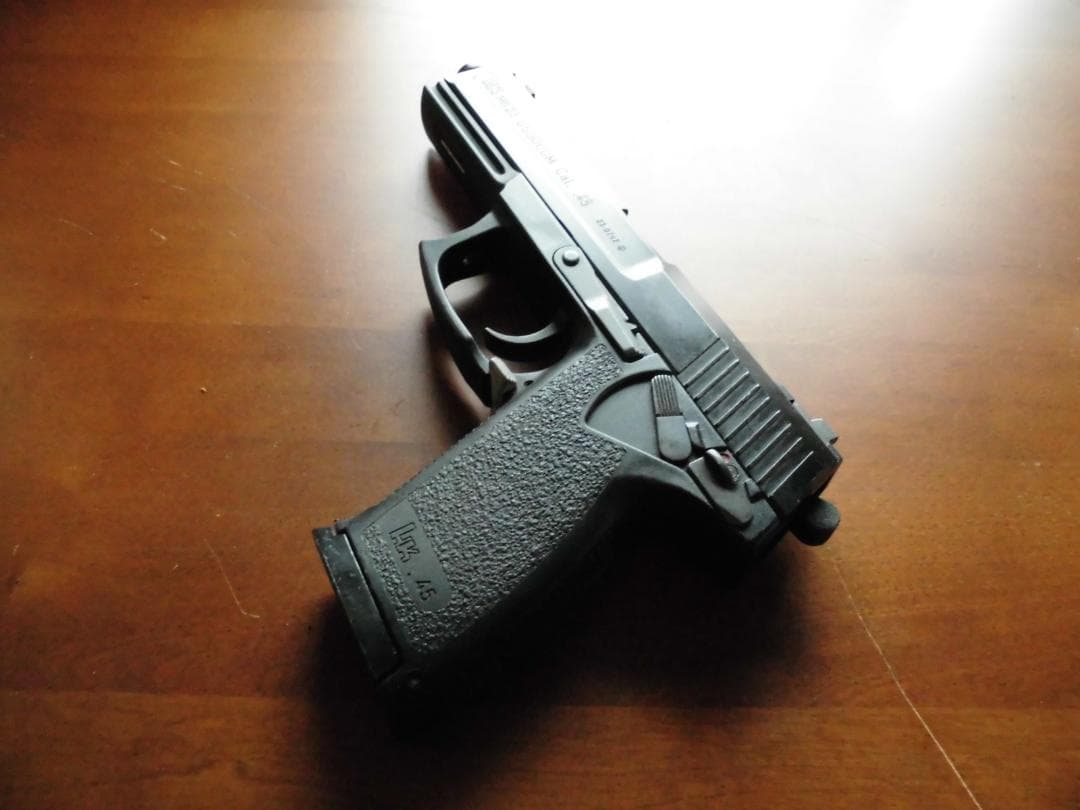 KSC Socom Mk23　ガスブロプラスチック製ASGK KSC MK23 Socom Pistol ABS CO2 Blowback Airsoft Gas gun Cartridge