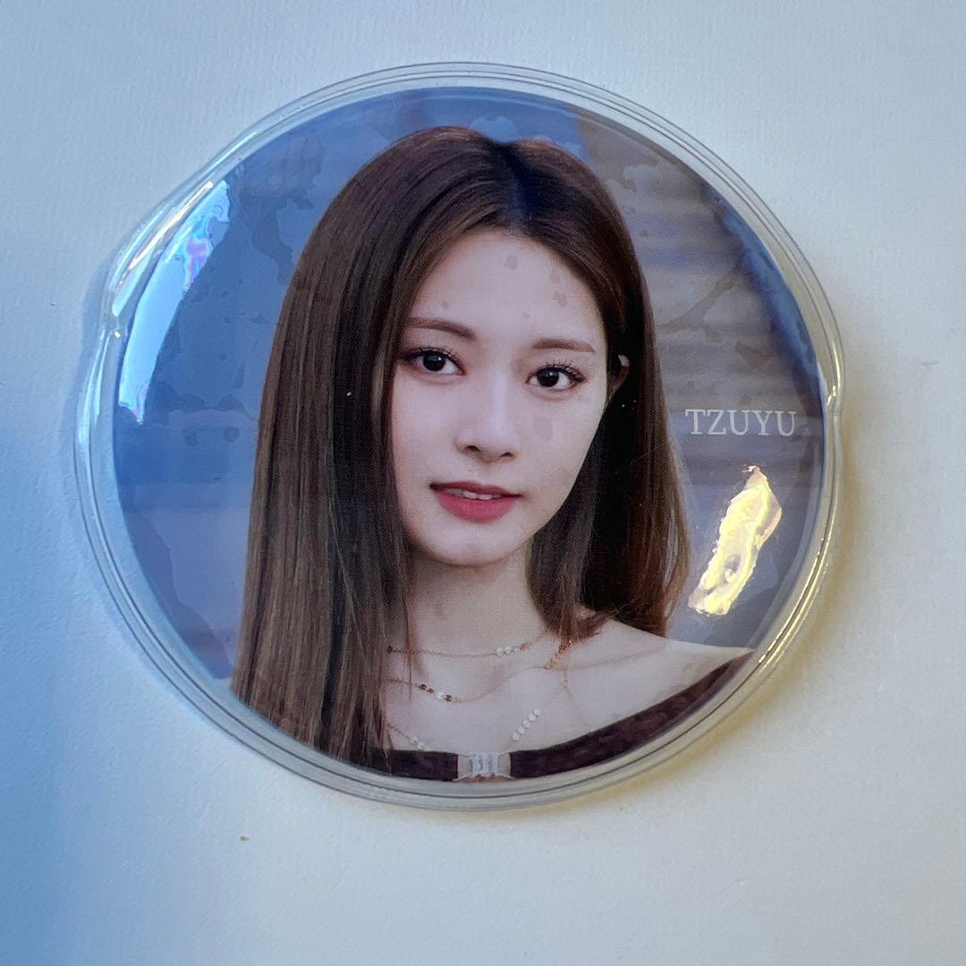 twice ツウィ 缶バッジ harehare - メルカリ