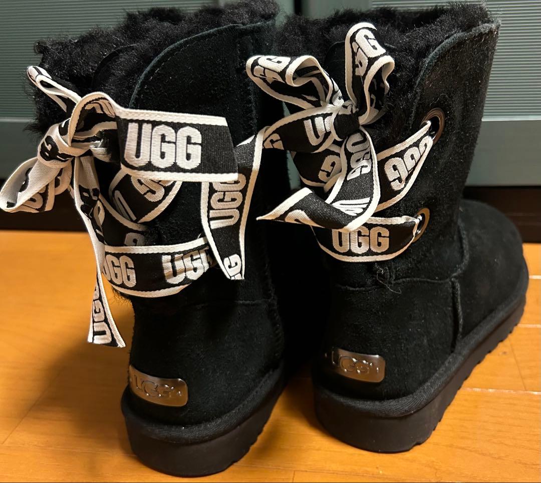 UGG ブラック ムートンブーツ リボン付き 24cm