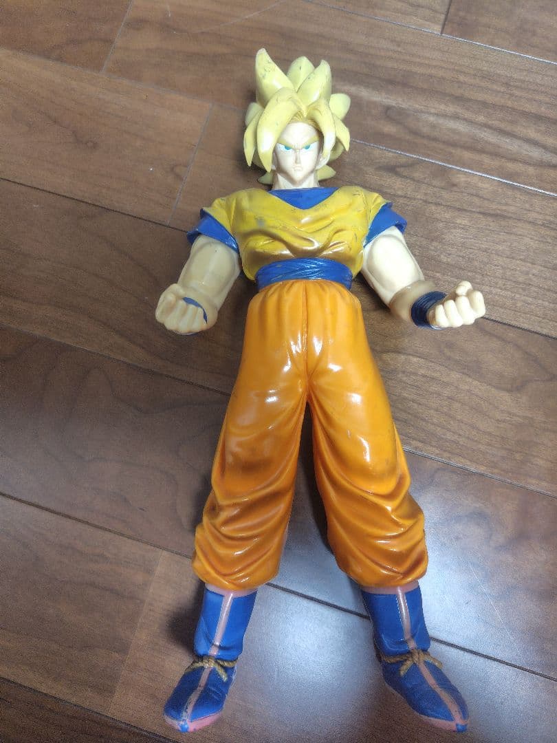 ジャンク】ドラゴンボールZ スーパーサイヤ人孫悟空 ソフビ 1993年