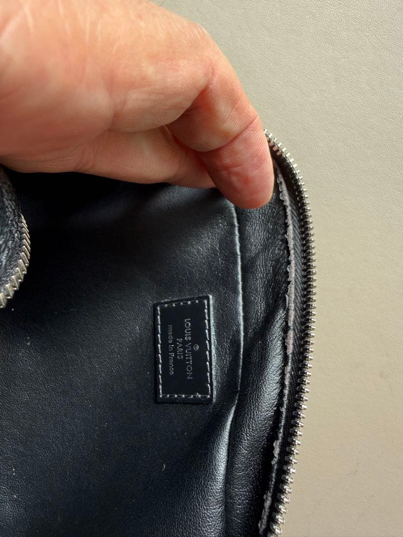 Louis Vuitton 黒 レザー クラッチバッグ すぐ届く♪ ヴィトン クラッチバッグ セカンドバッグ ビジネス (Louis