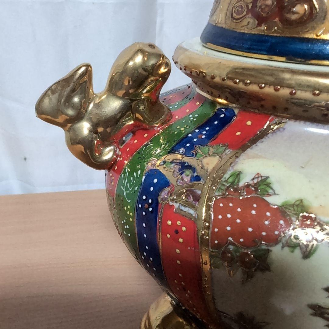 陶器製 香炉 鶴と花のデザイン陶器製 香炉 鶴と花のデザイン 陶器製