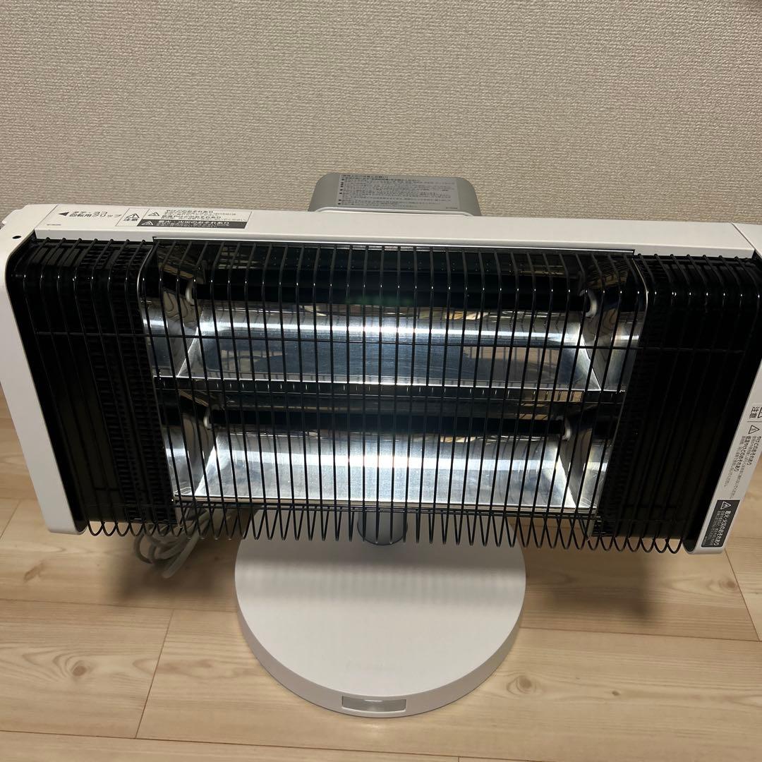 ダイキン セラムヒート CER11XS-W 人感センサー 首振り機能付き - メルカリ