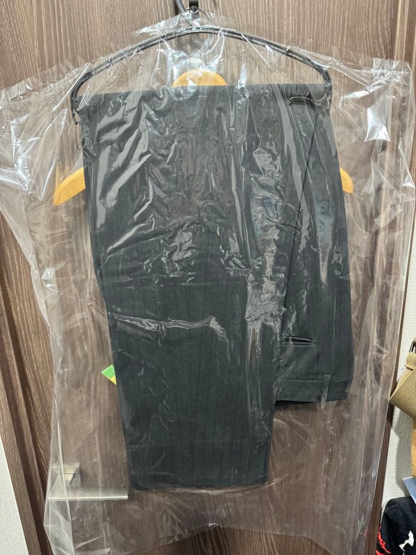 【VENICE0513 】ジョルジオアルマーニ《秋冬スーツ》クリーニング済