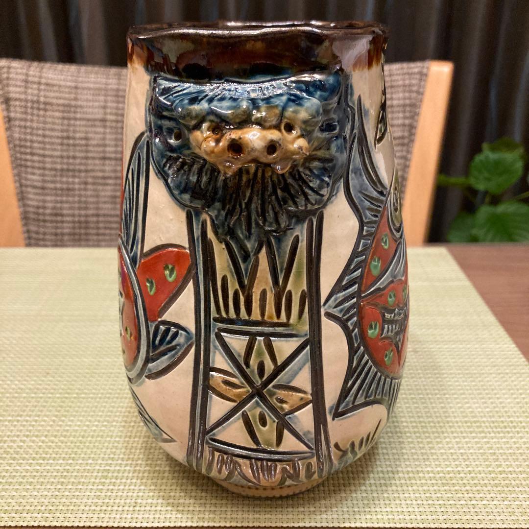 やちむん 新垣勲作 赤絵魚紋 赤絵鳥紋 伝統工芸 花瓶 陶芸 - メルカリ