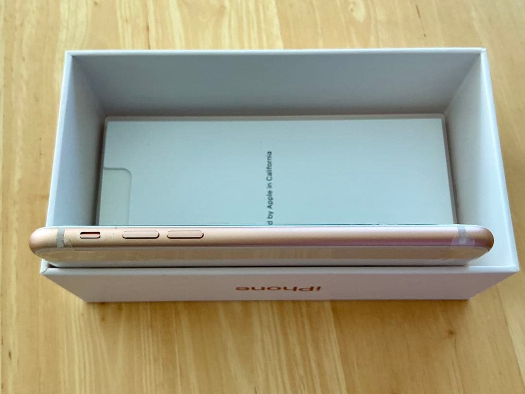 iPhone 8 SIMロック解除済み ローズゴールド