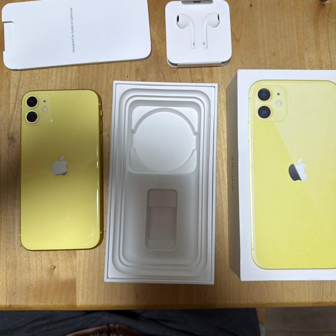 iPhone11 128GB ※カメラレンズひび割れ・画面焼けあり iPhone11カメラ にひび割れ！？カメラ撮影時に黒い影が映りこむ