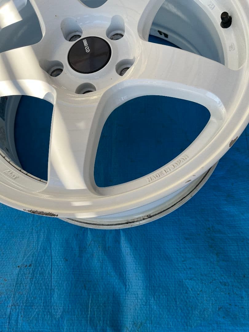 ENKEI エンケイ PF05 17×7.0J 45 PCD114.3 5穴