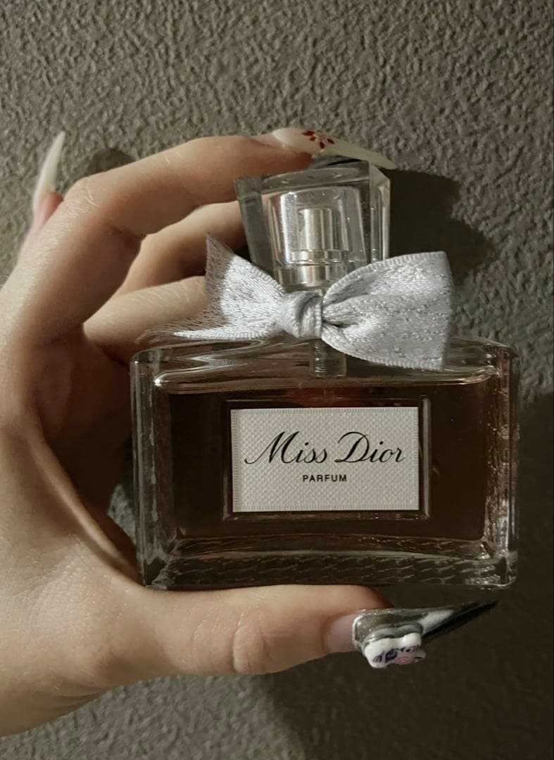 Miss Dior PARFUM 香水 DIOR】 【新作】 ミス ディオール パルファン - フレグランス