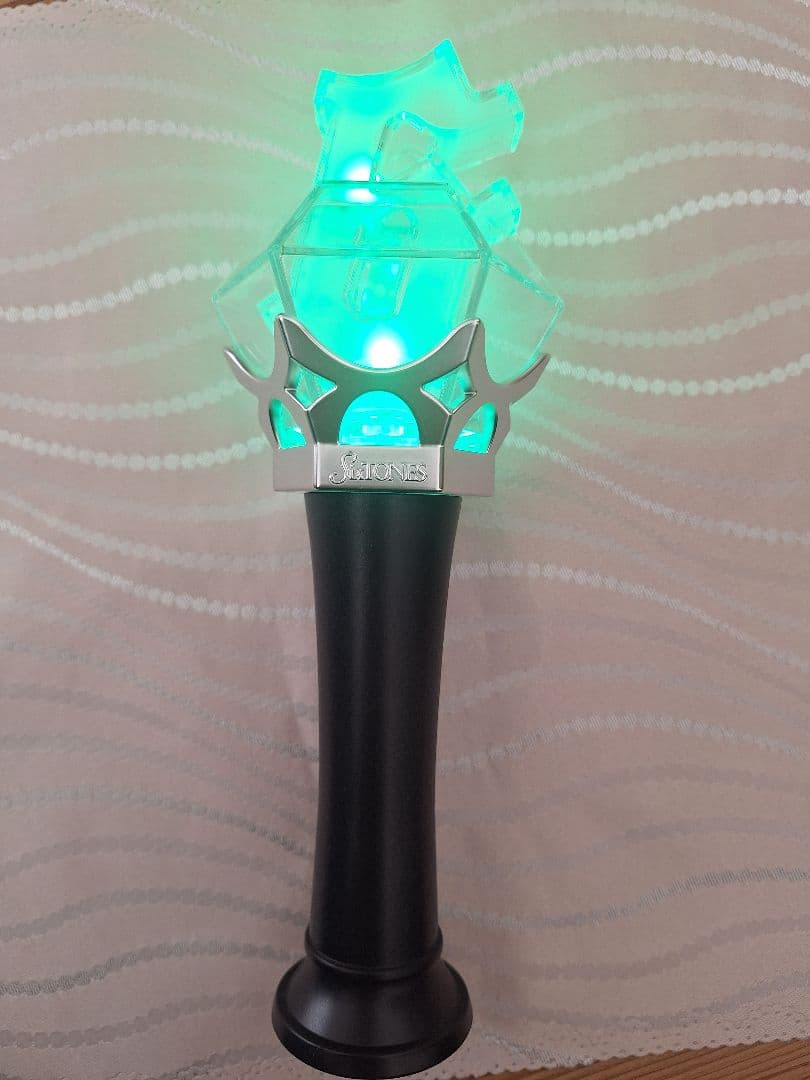 SixTONES MileSixTONES ペンライト1本 - メルカリ