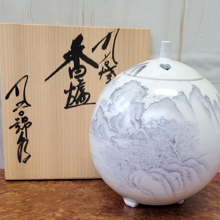 九谷焼 山水 香炉 香炉/香立】九谷焼・染付山水（木箱付/送料サービス） | お香/香炉