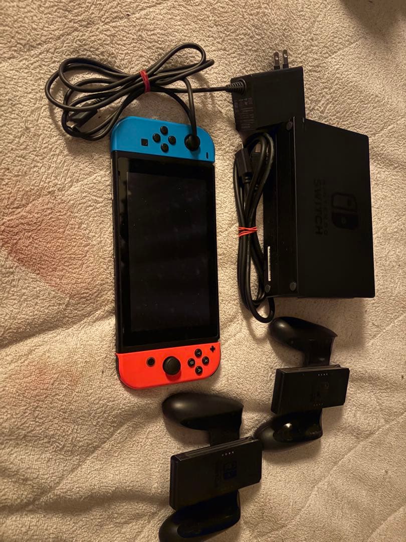 Nintendo Switch 青/赤 Joy-Con 本体 Nintendo Switch 本体 青 赤 Joy-Con Amazon.co.jp: Nintendo Switch