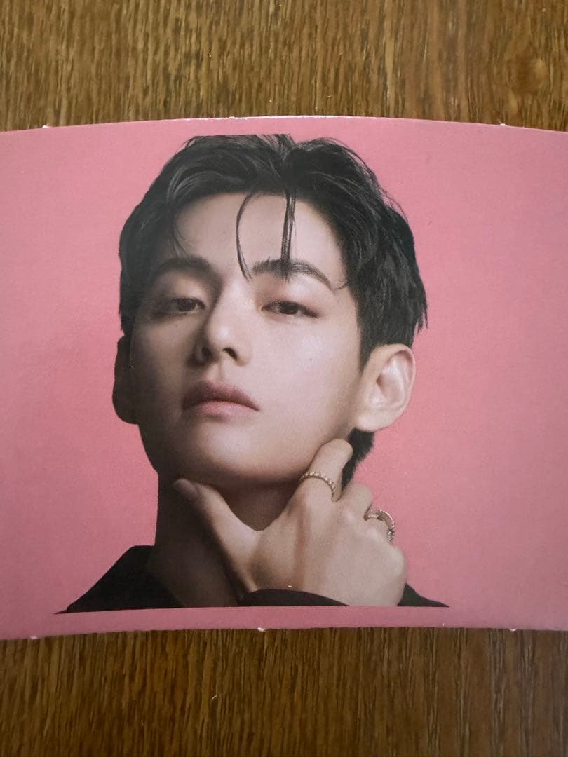 BTS V テヒョンCOMPOSE COFFEE カップホルダー - メルカリ