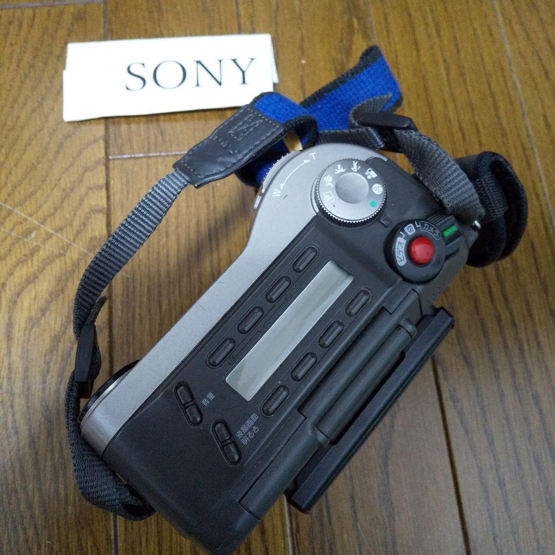 完全ジャンク品ソニーhi-8ビデオハンディカムSONY CCD-SC55本体のみ