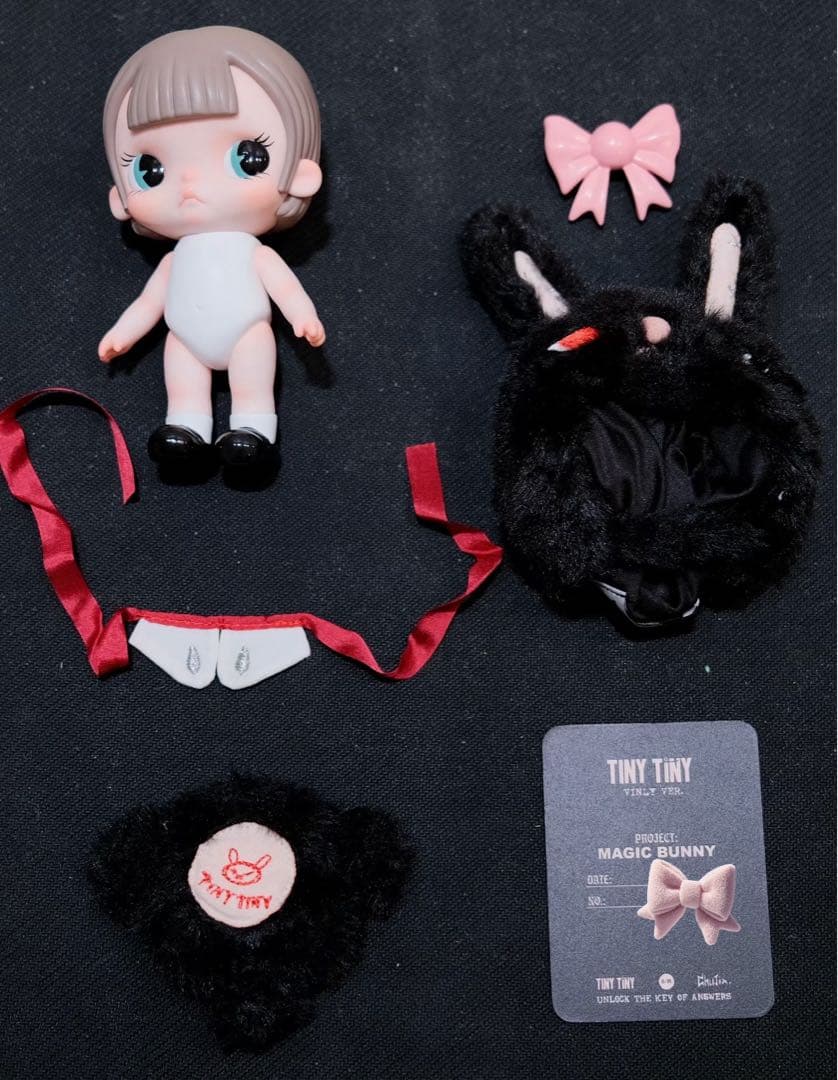 POPMART TINYTINY VINLY VER.-MAGIC BUNNY - メルカリ