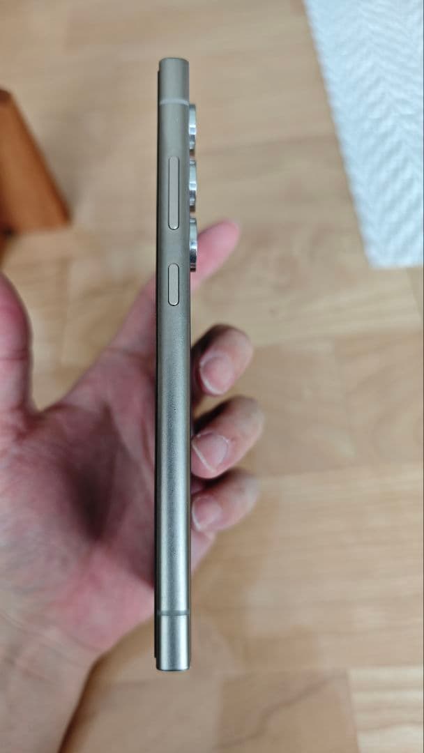 Galaxy s24ultra 256G 韓国版 近日中値上げ予定 - メルカリ