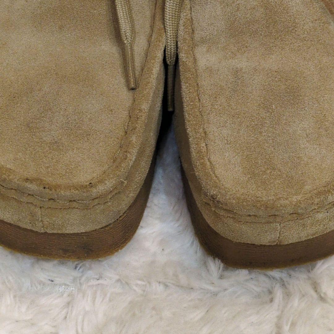 Clarks！ワラビー　25.5cm　EU40　クラークス　ベージュ　スエード